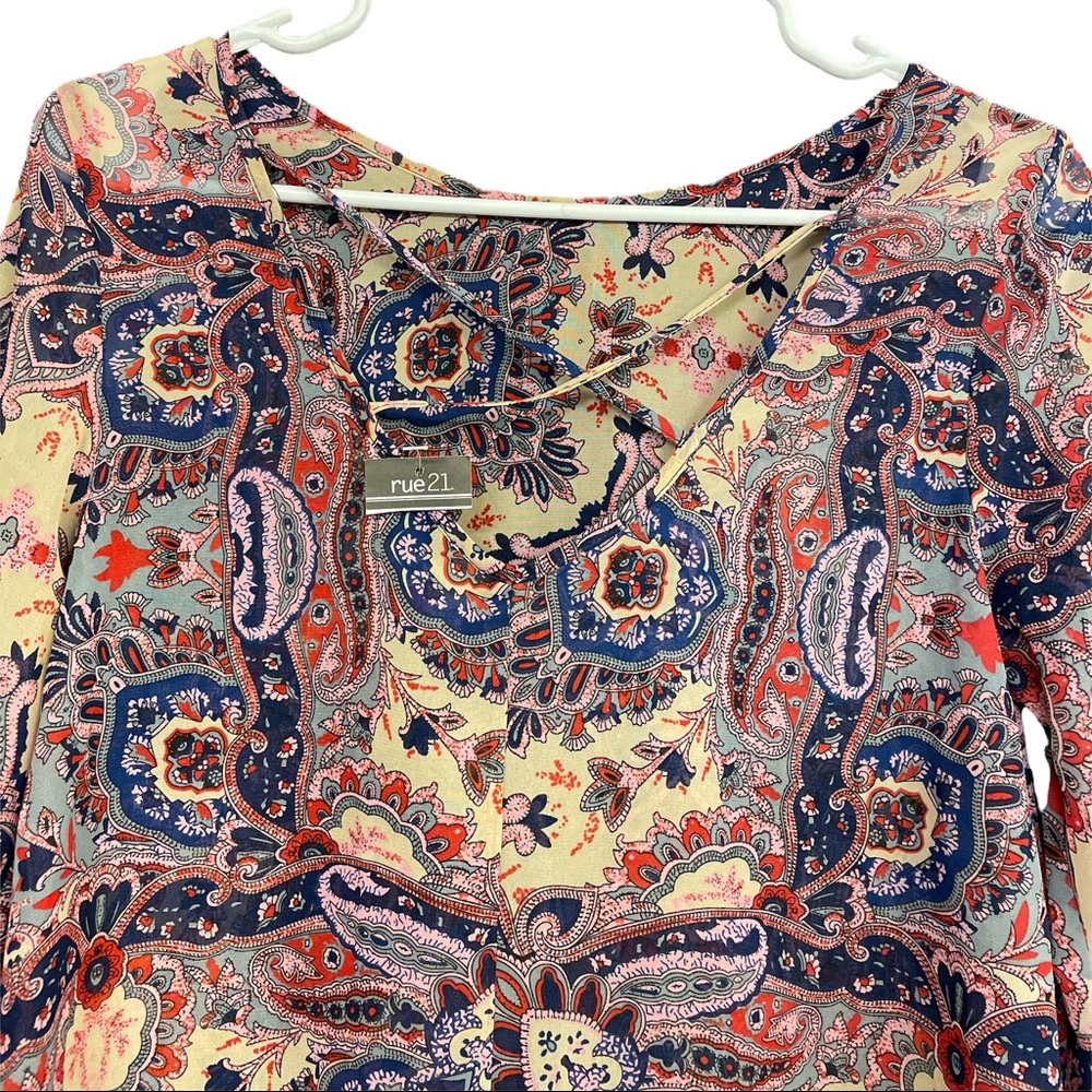 Sheer Rue21 Blouse - Picture 5 of 5